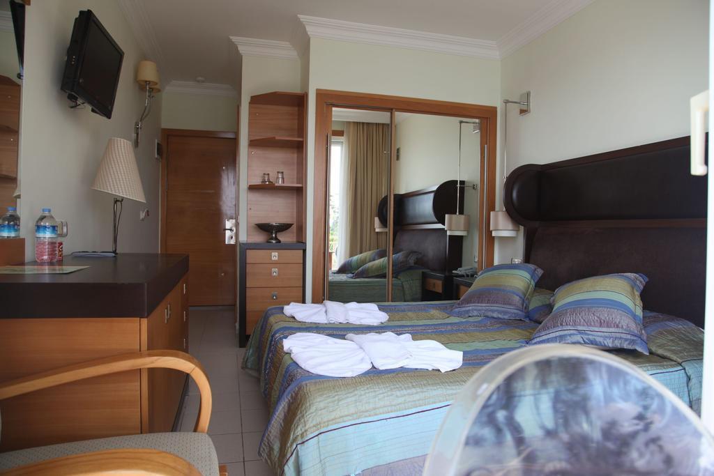 סייד Yali Hotel מראה חיצוני תמונה